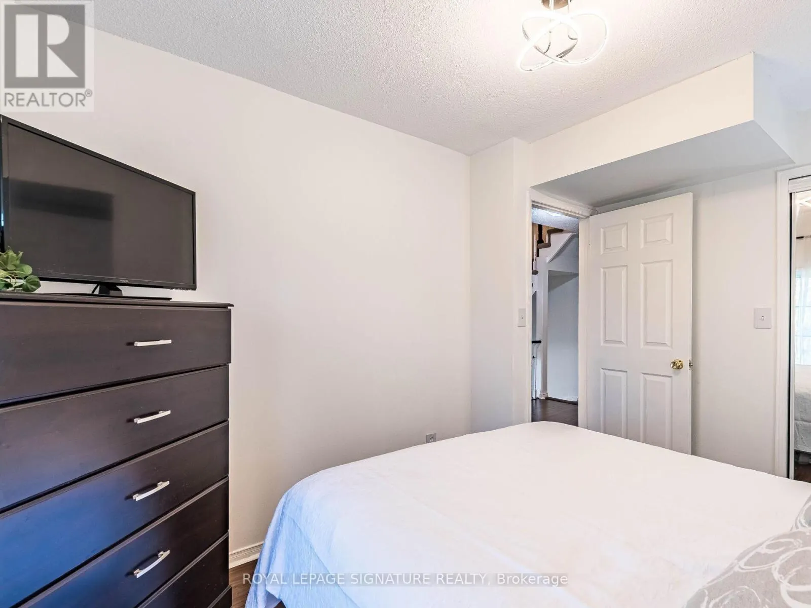 11 - 3055 ELMCREEK ROAD