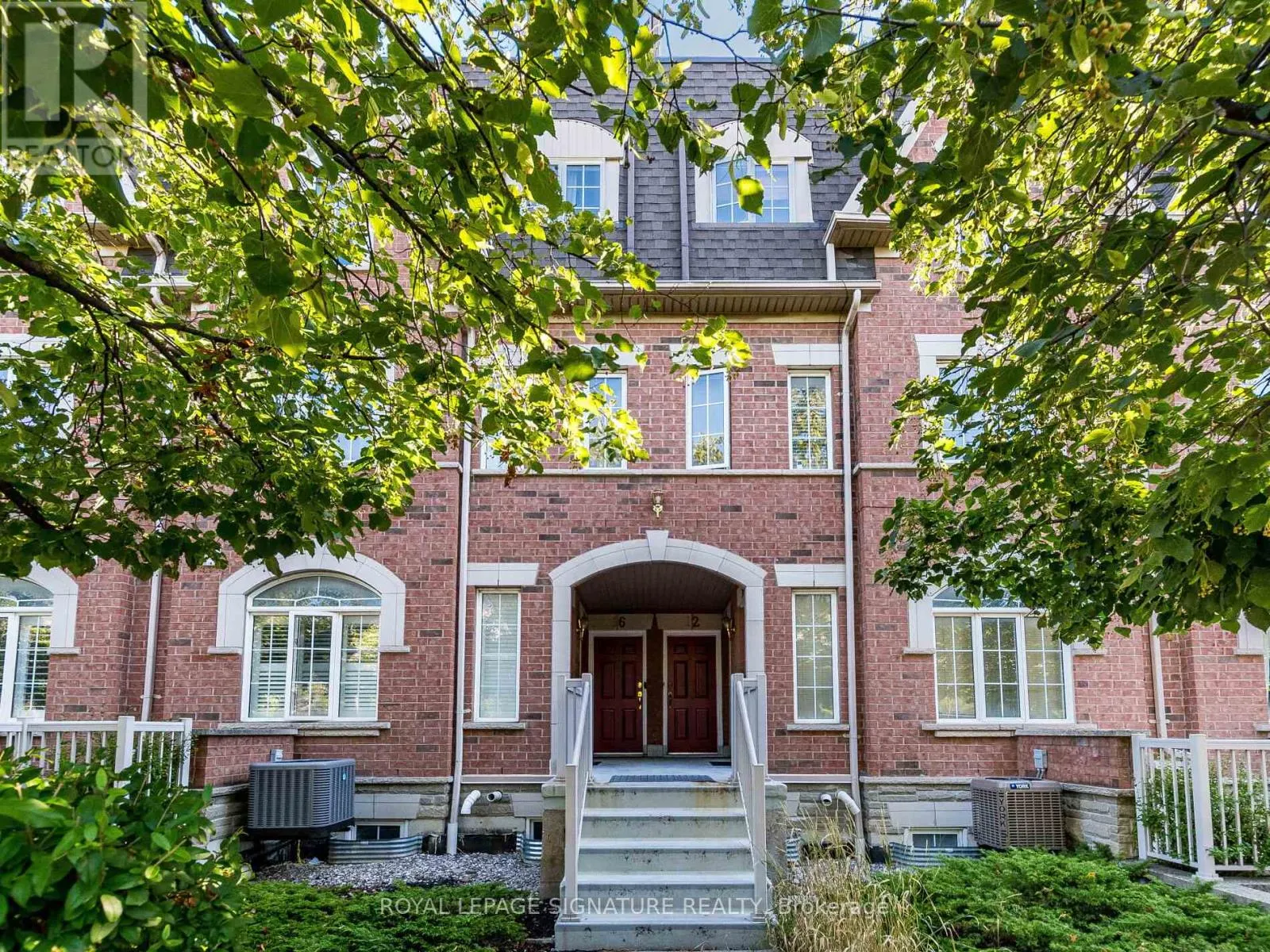 11 - 3055 ELMCREEK ROAD