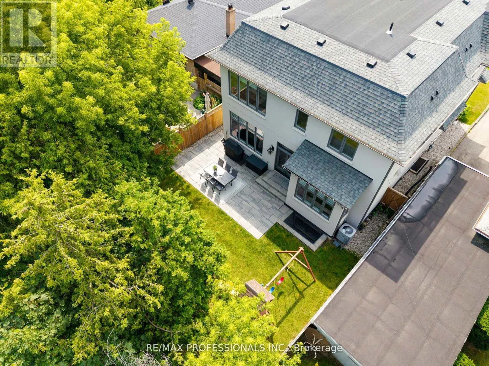 38 LORENE DRIVE