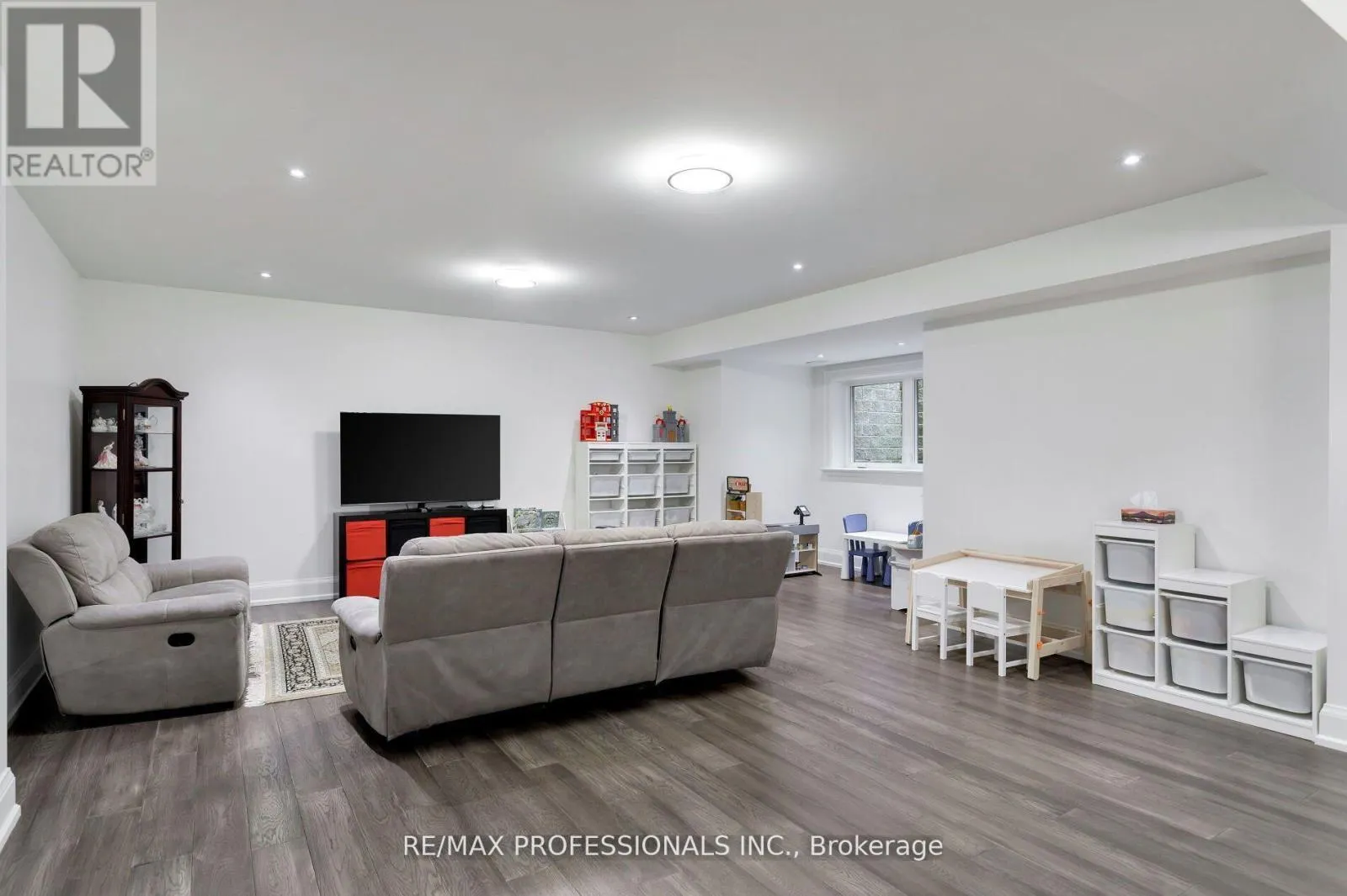 38 LORENE DRIVE