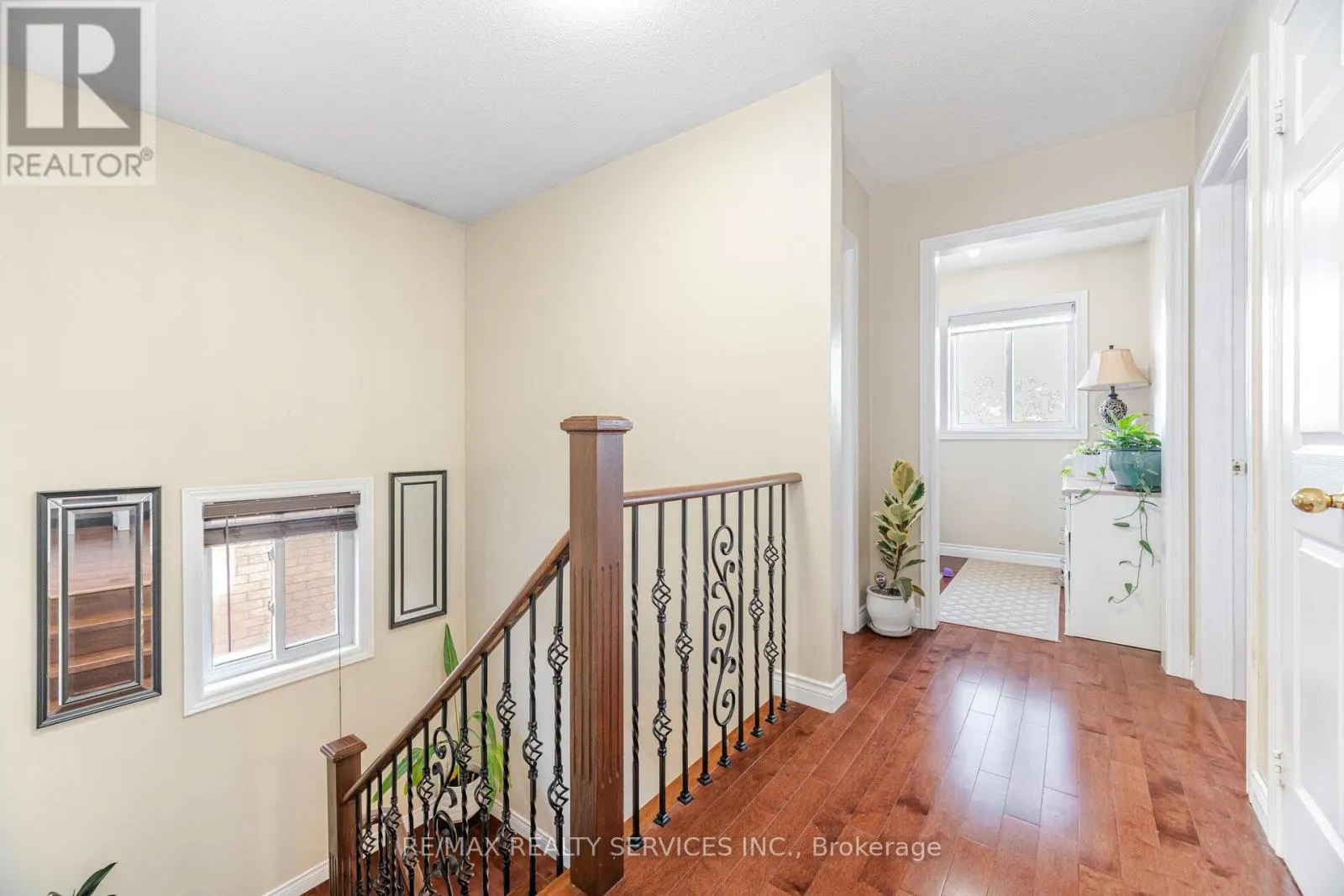 28 FALLSTAR CRESCENT