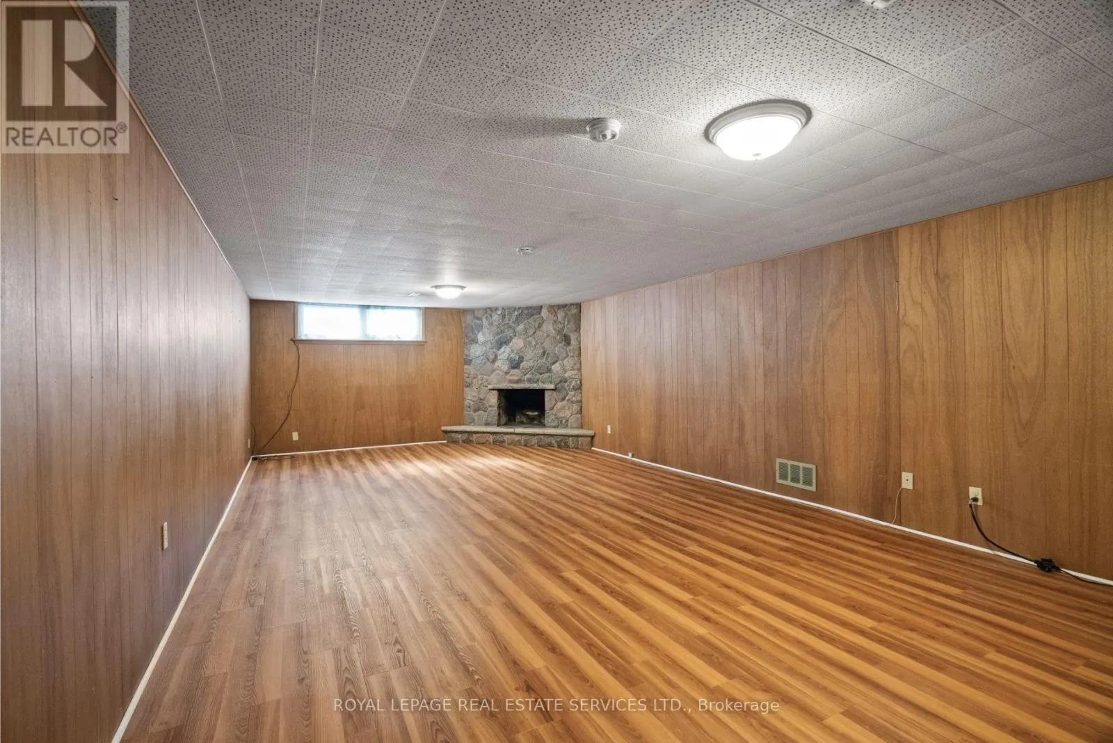 6 LONGFIELD ROAD