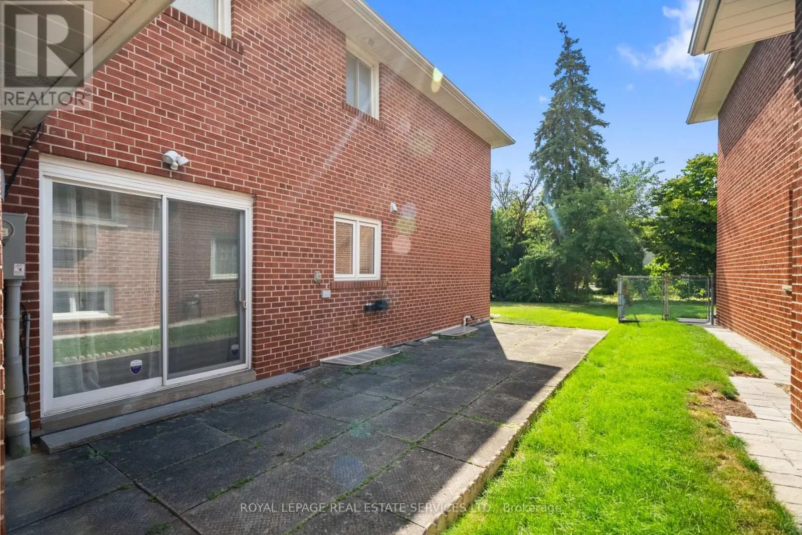 6 LONGFIELD ROAD