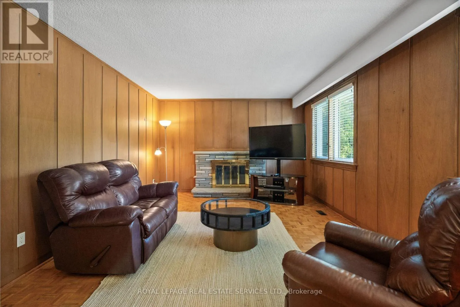 6 LONGFIELD ROAD