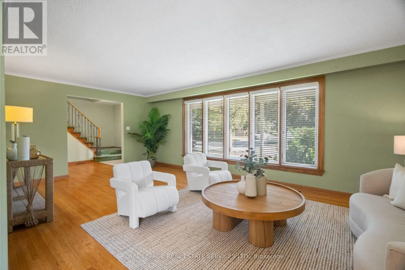 6 LONGFIELD ROAD
