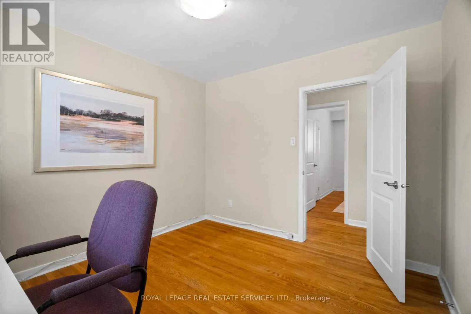 6 LONGFIELD ROAD