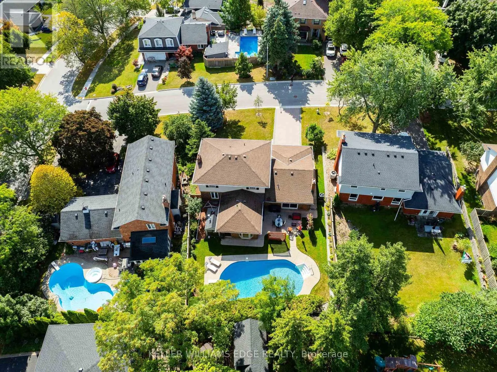 2105 AGINCOURT CRESCENT