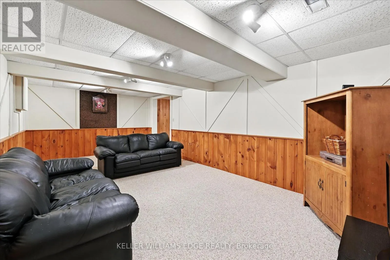 2105 AGINCOURT CRESCENT