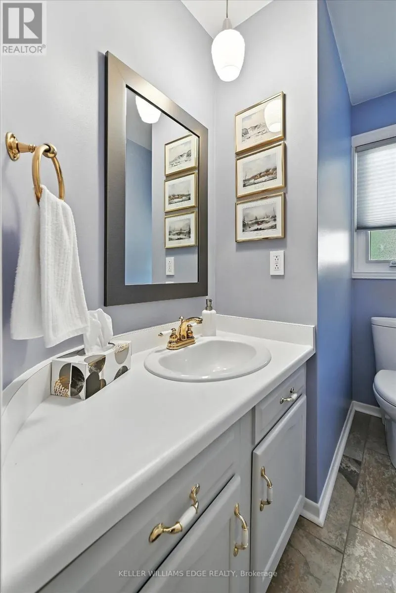 2105 AGINCOURT CRESCENT