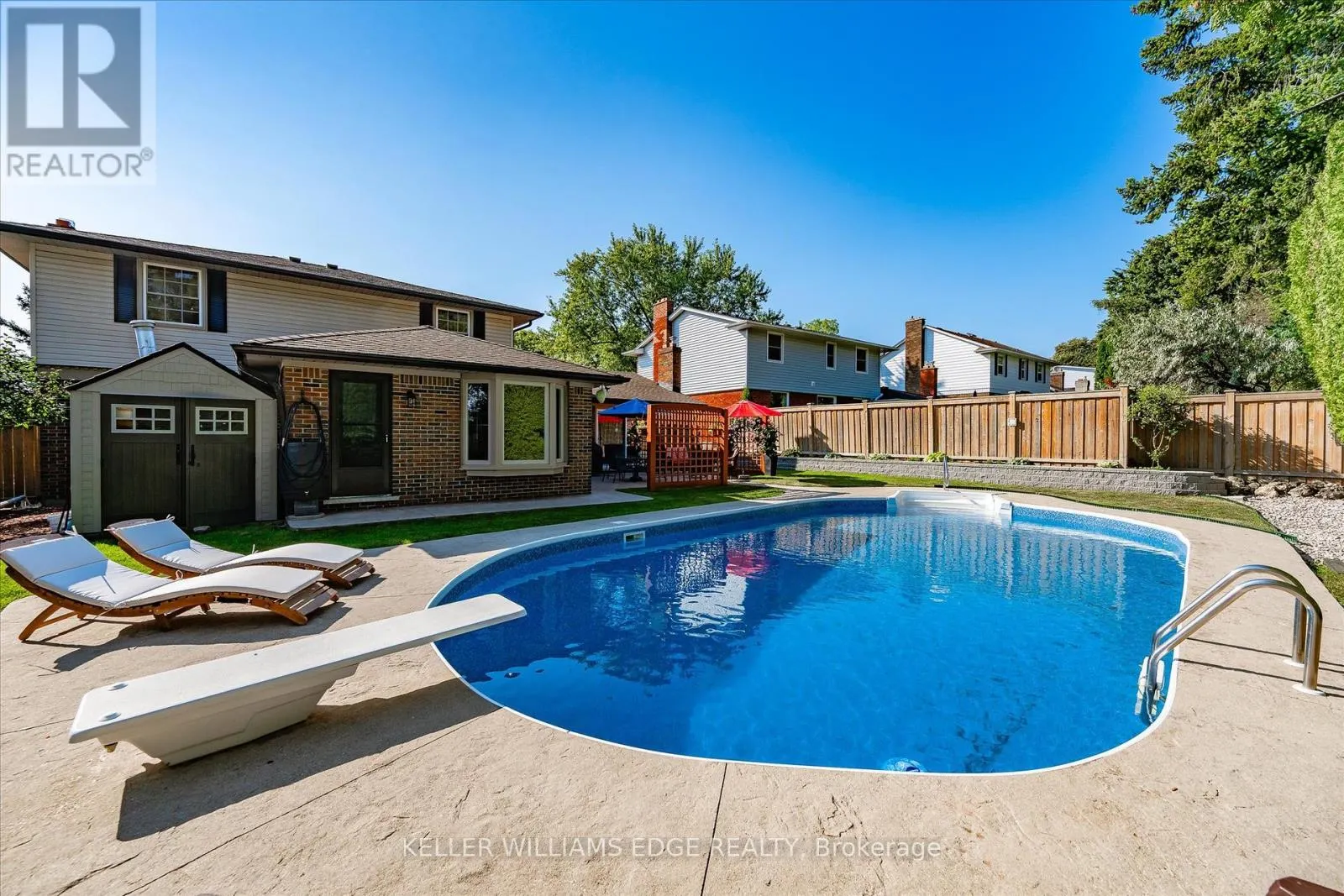 2105 AGINCOURT CRESCENT
