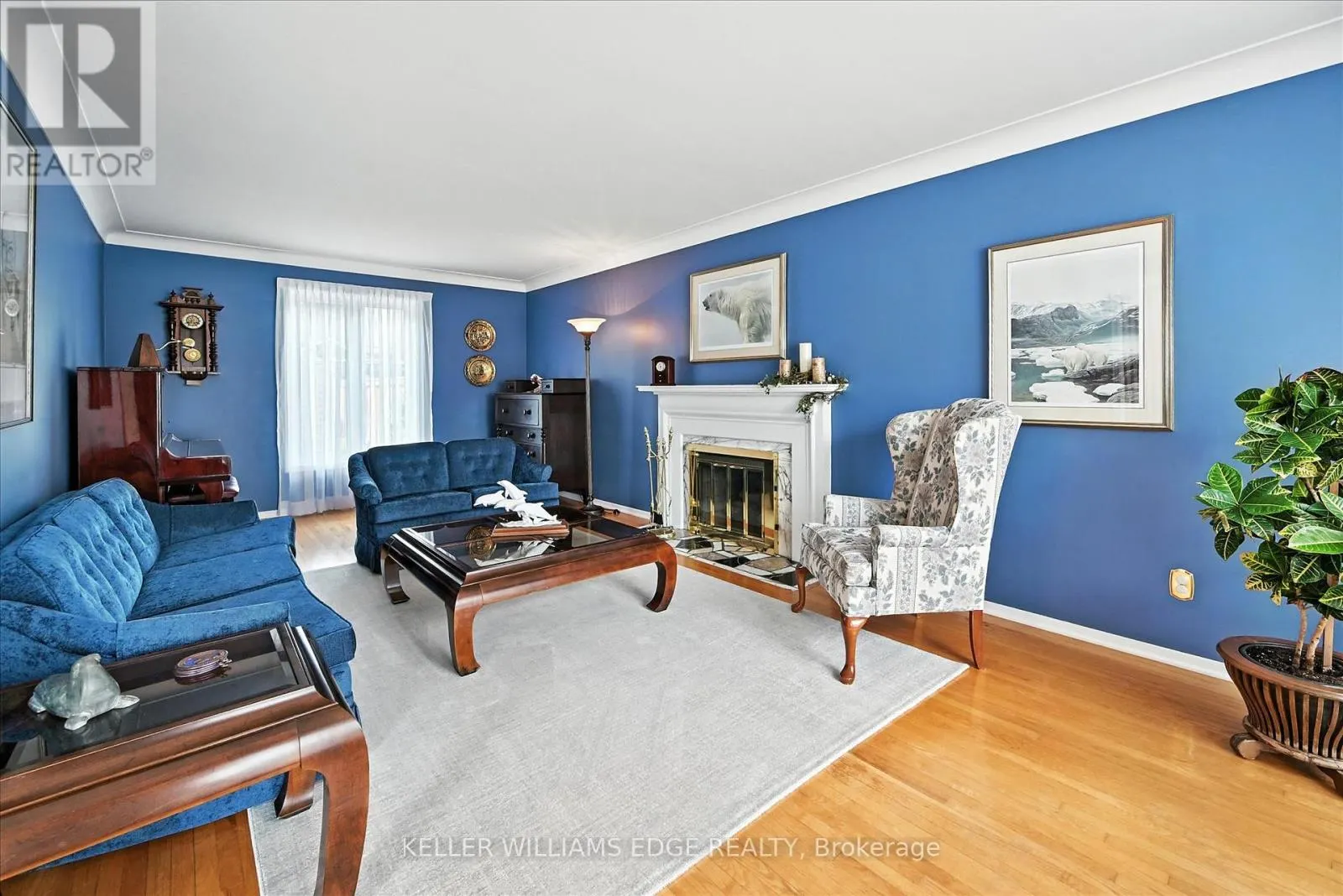 2105 AGINCOURT CRESCENT