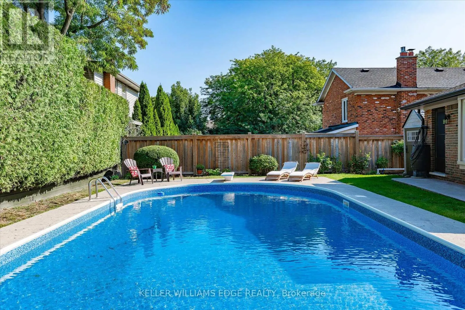 2105 AGINCOURT CRESCENT