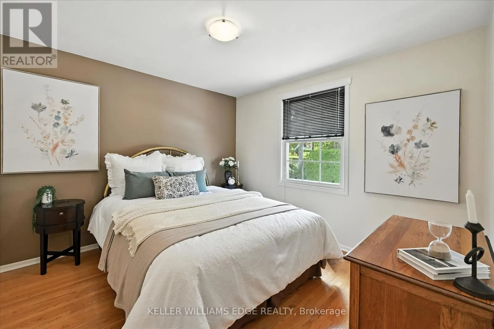2105 AGINCOURT CRESCENT