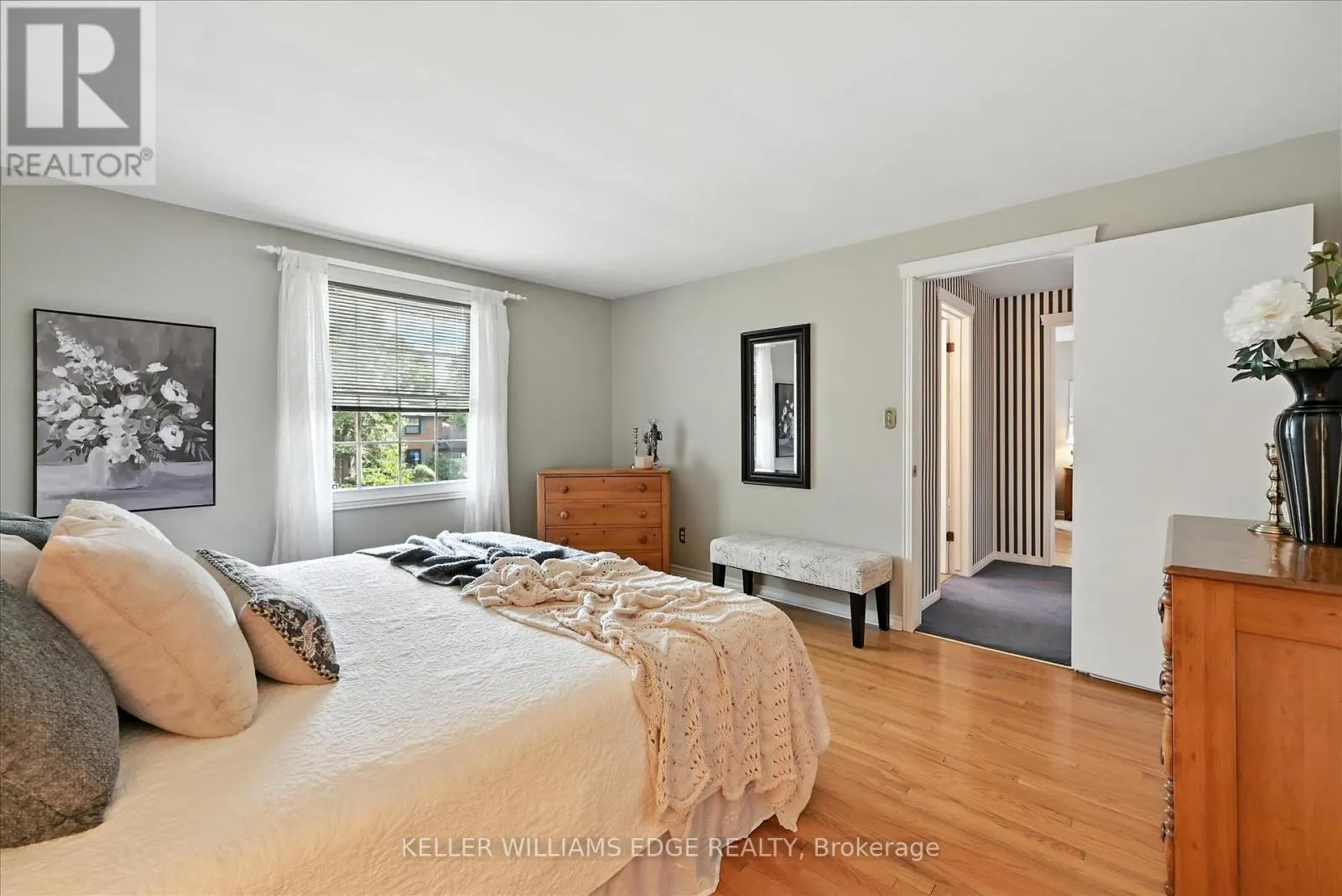 2105 AGINCOURT CRESCENT