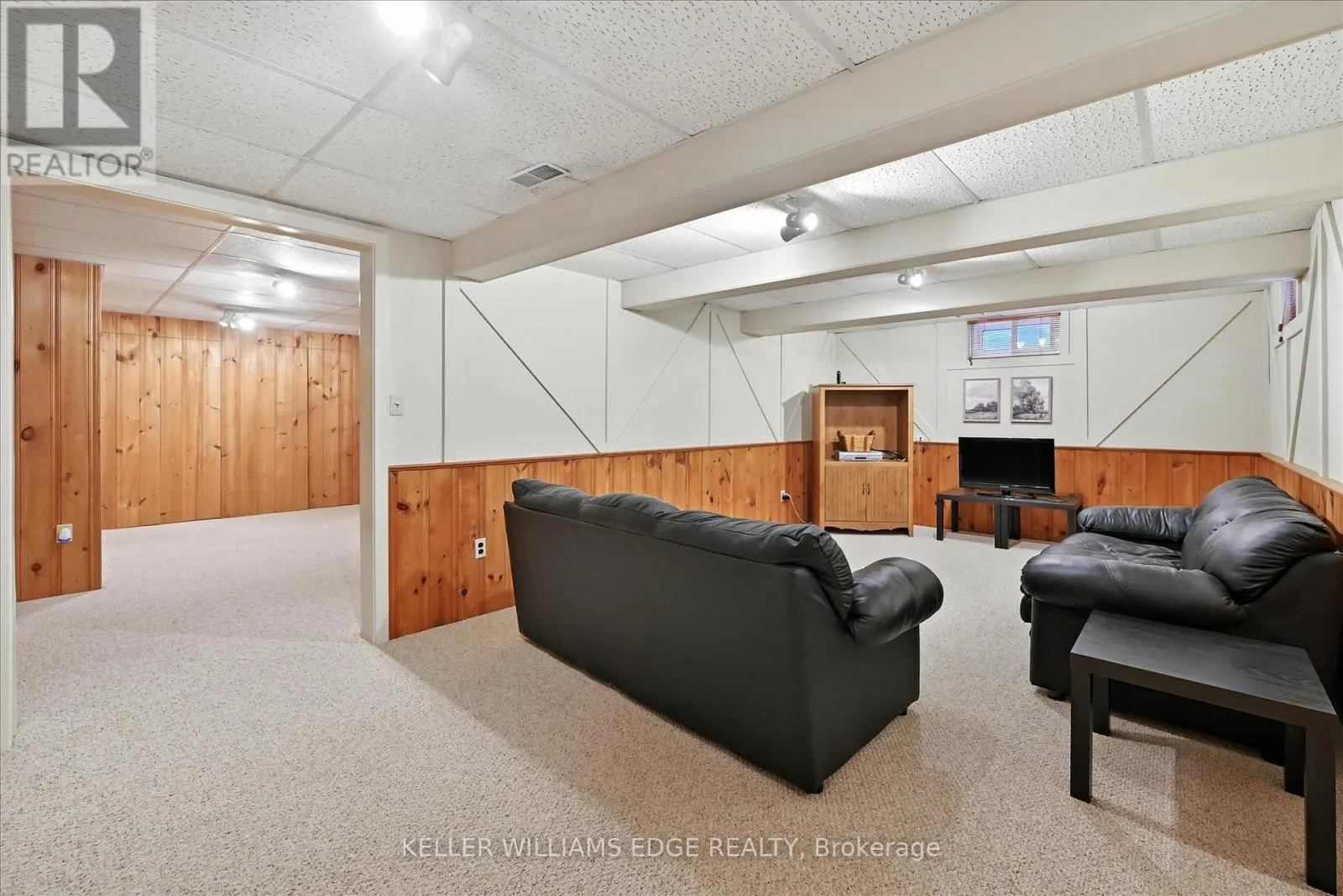 2105 AGINCOURT CRESCENT