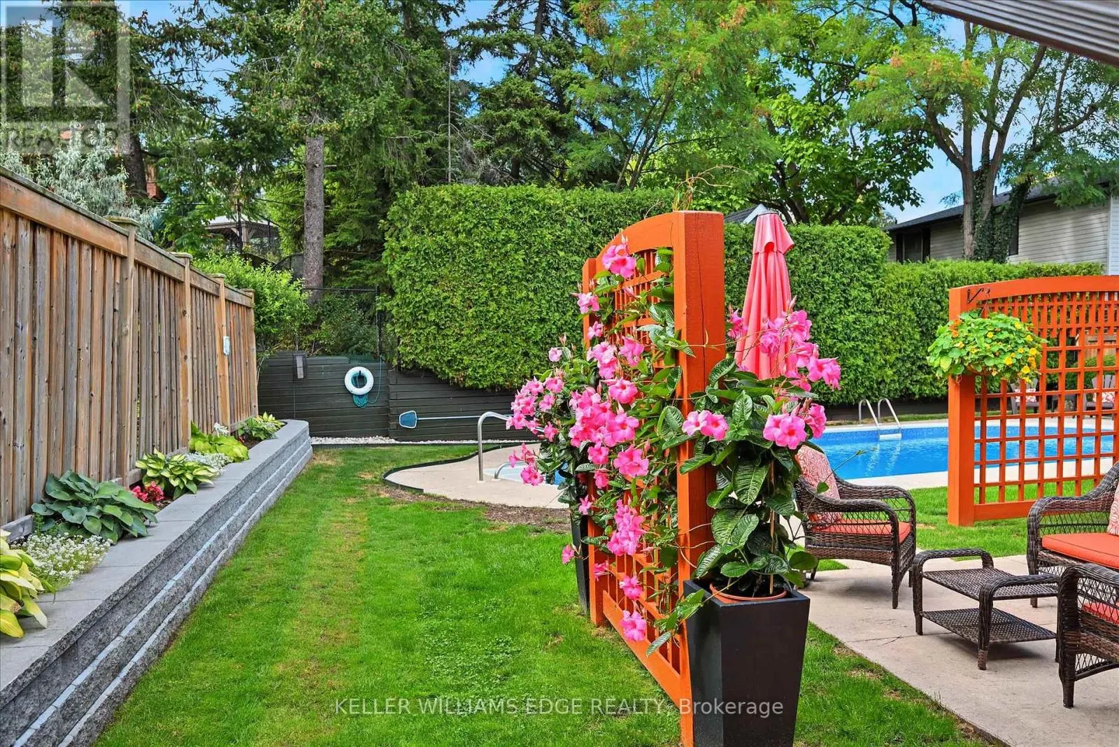 2105 AGINCOURT CRESCENT