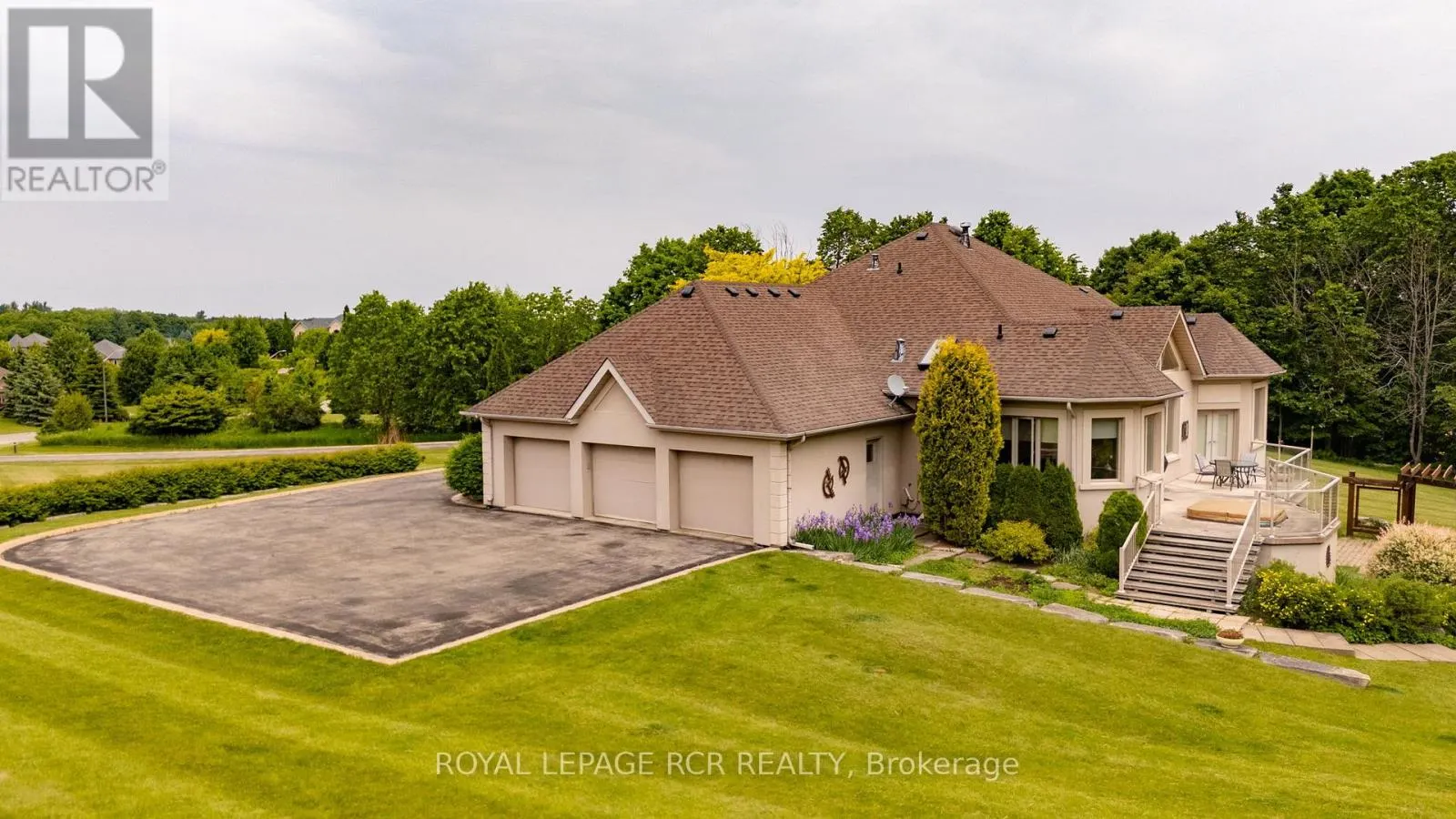 5 WOODLOT COURT