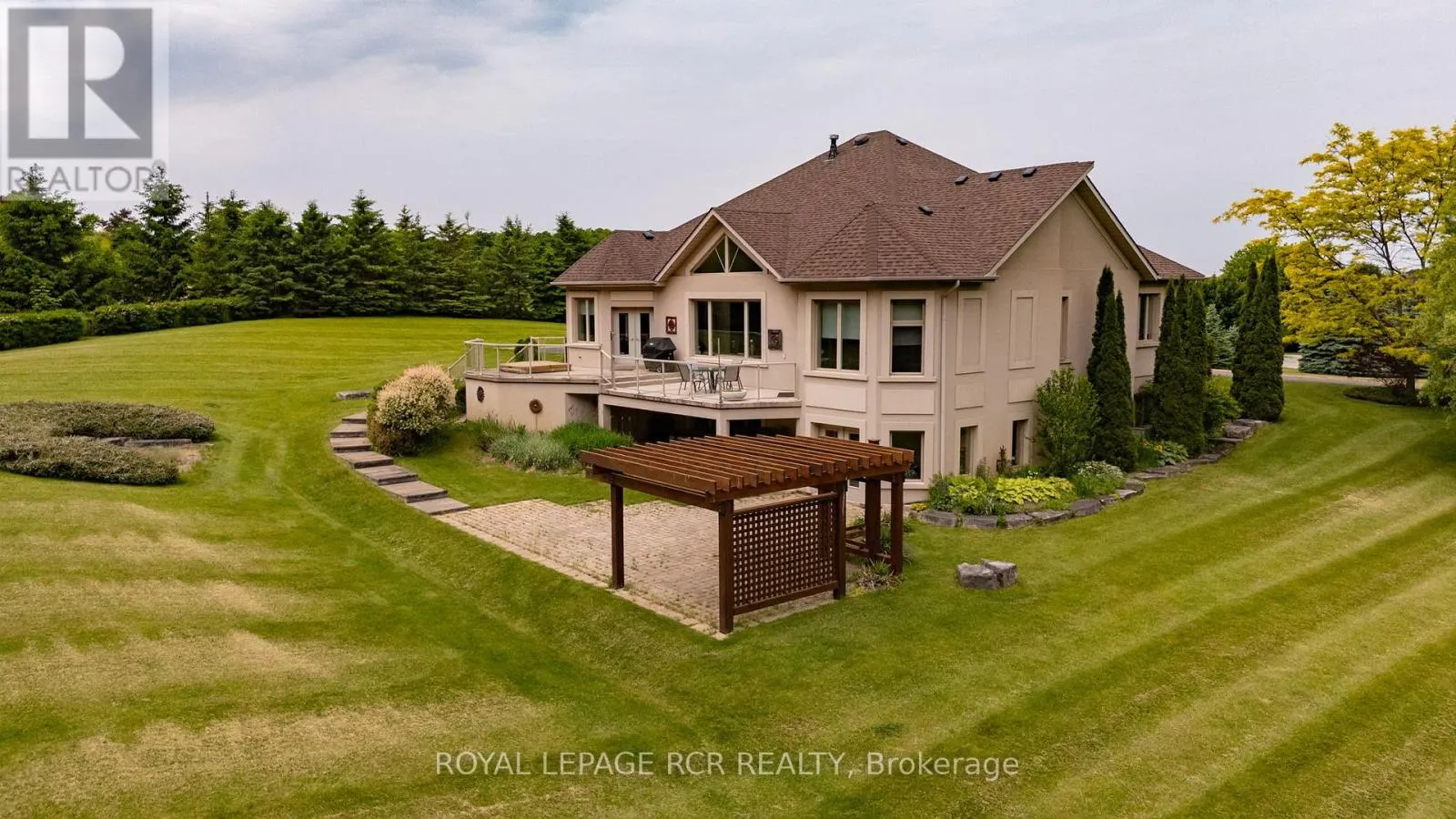 5 WOODLOT COURT