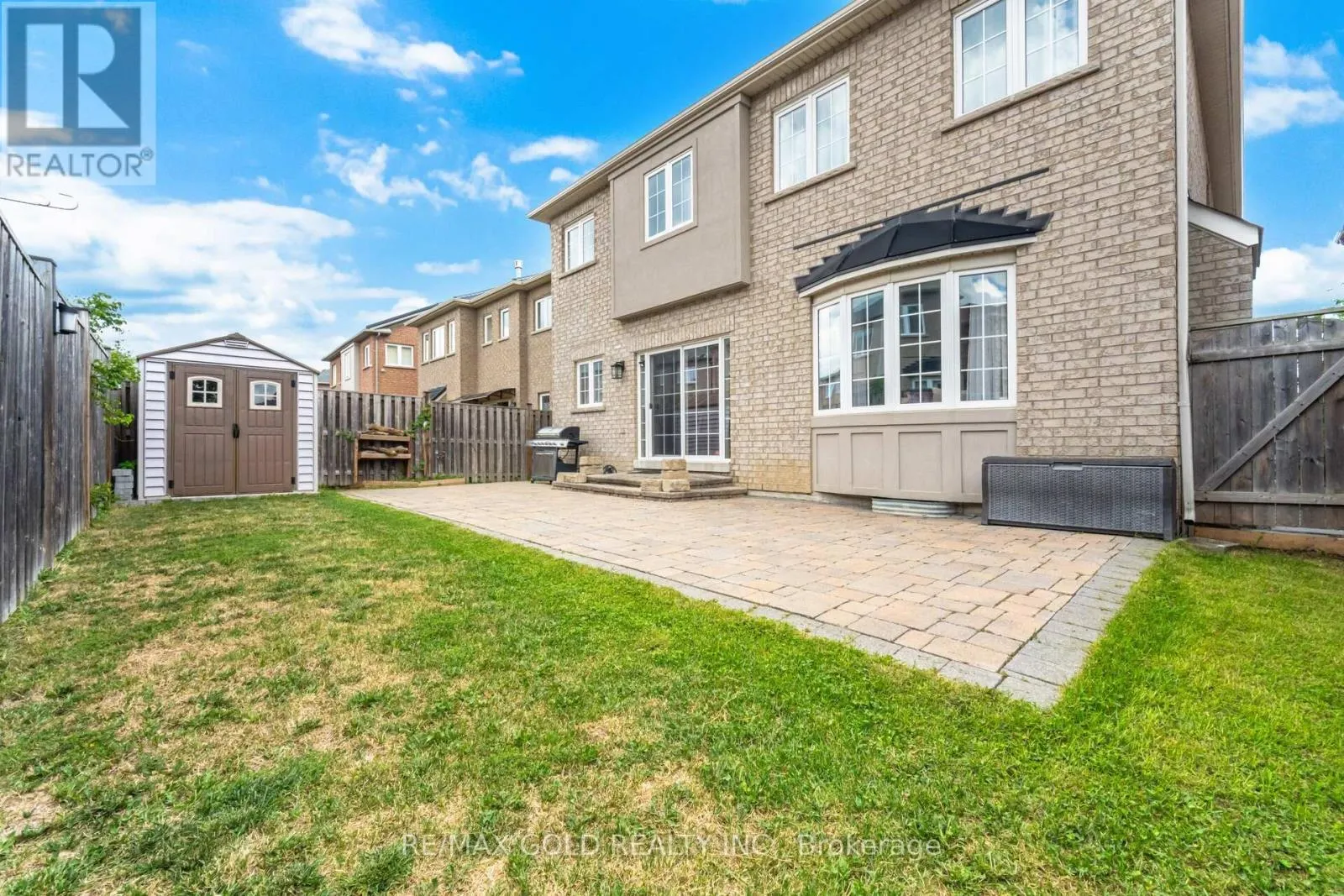 15 OAKHAVEN ROAD