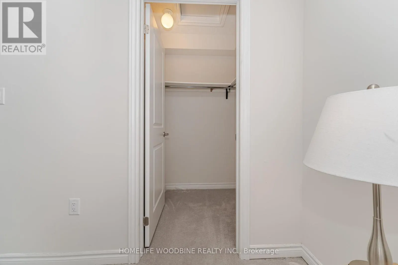 15 ARCOLA STREET