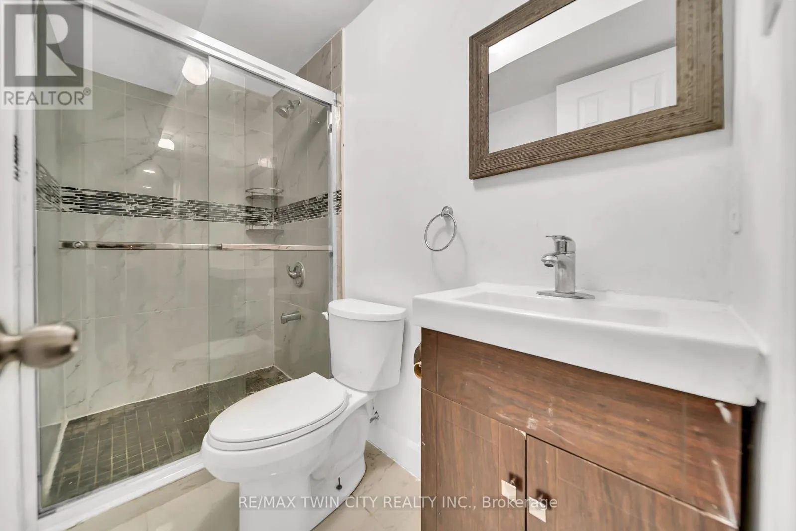 562 ORANGE WALK CRESCENT