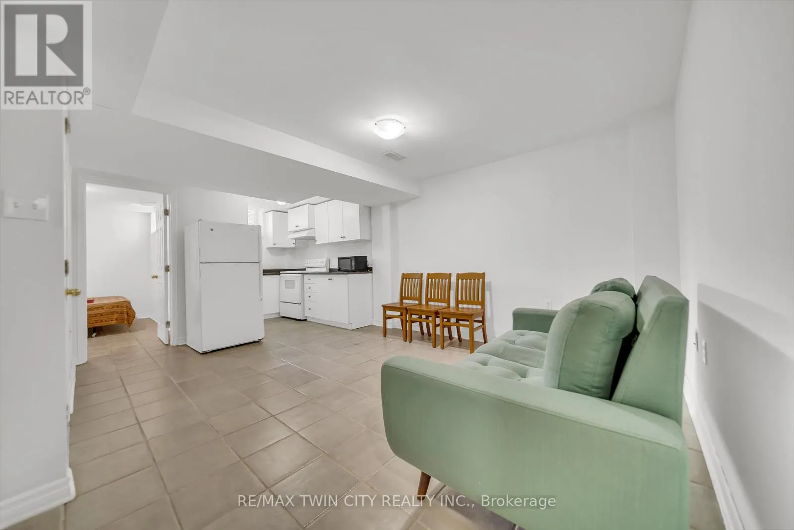 562 ORANGE WALK CRESCENT