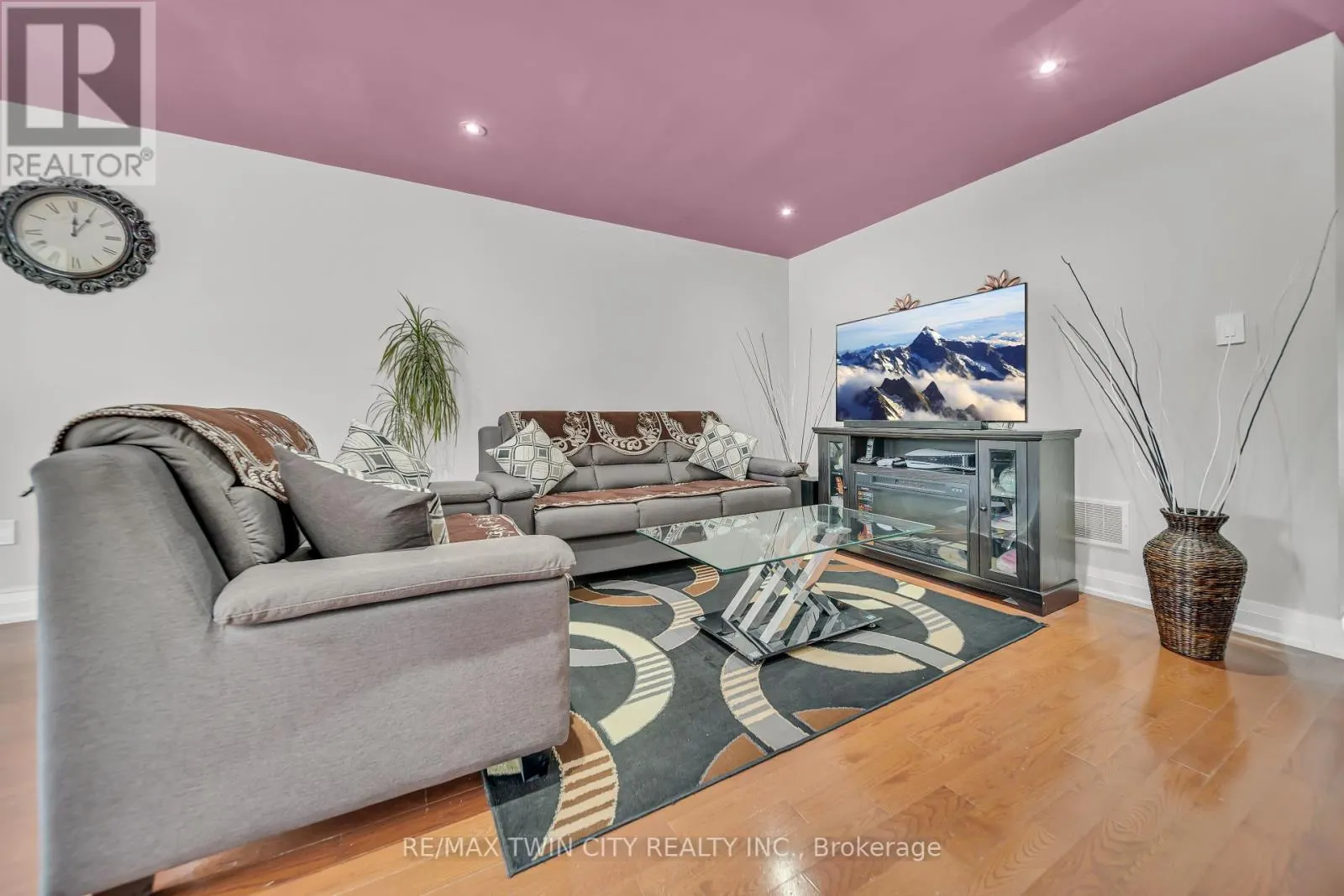562 ORANGE WALK CRESCENT