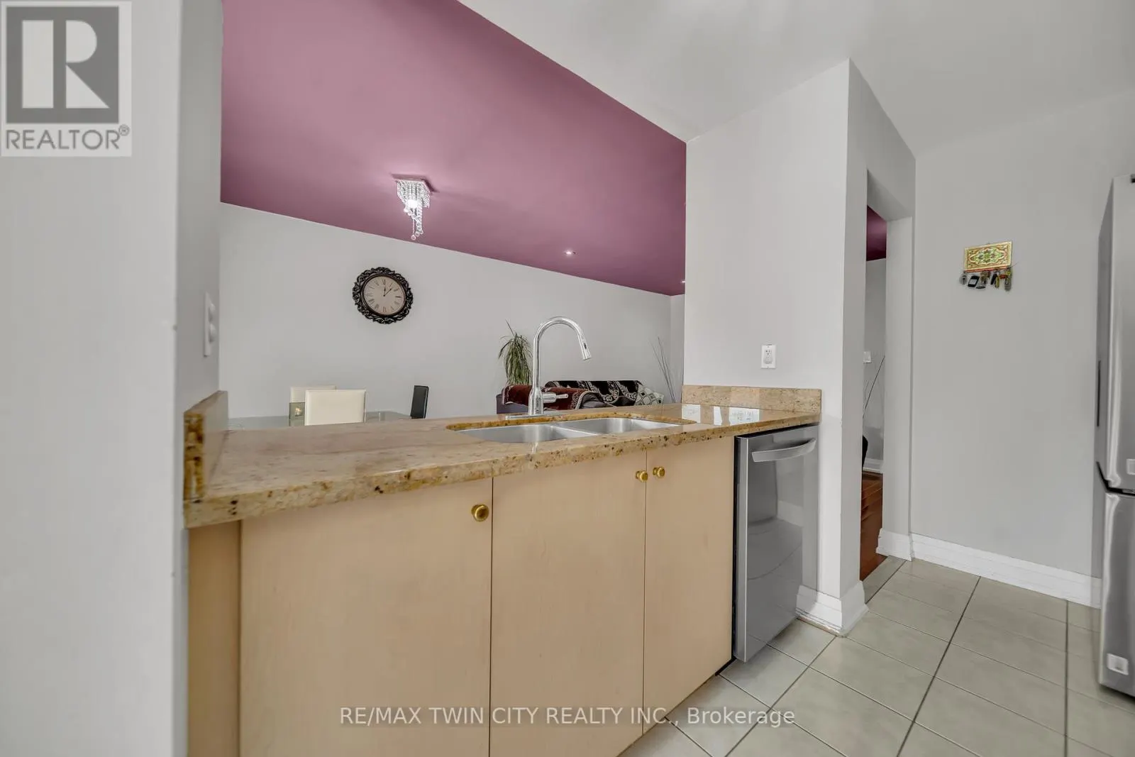 562 ORANGE WALK CRESCENT
