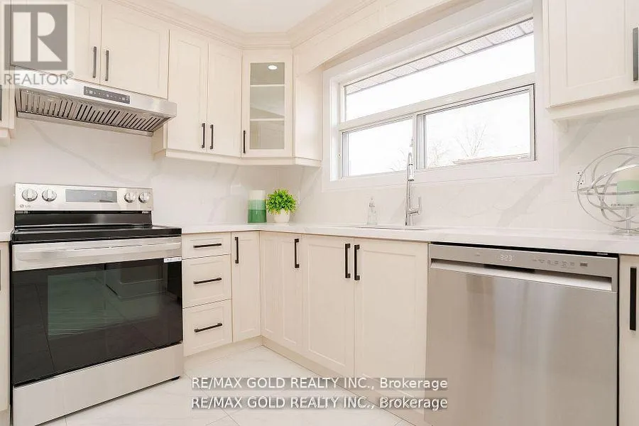 41 DANESBURY CRESCENT