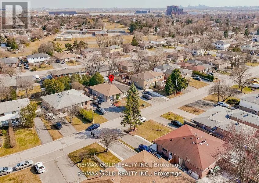 41 DANESBURY CRESCENT