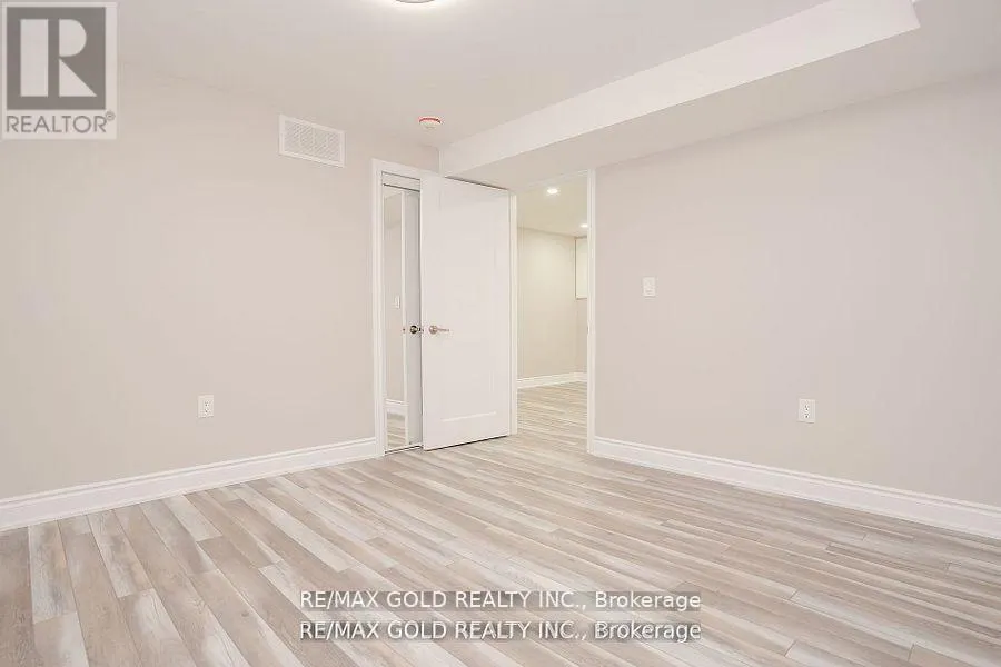 41 DANESBURY CRESCENT