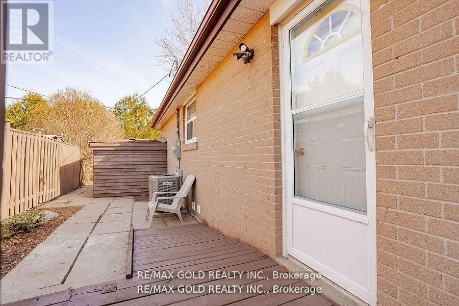 41 DANESBURY CRESCENT