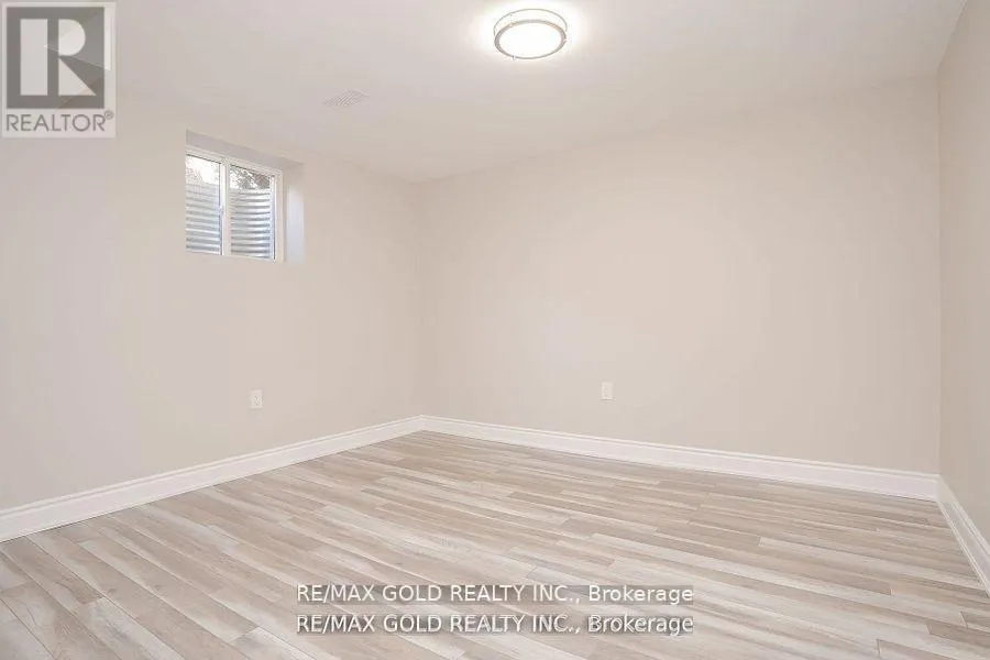 41 DANESBURY CRESCENT