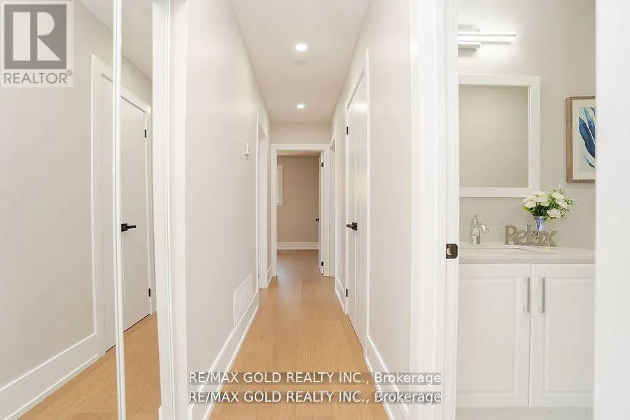 41 DANESBURY CRESCENT