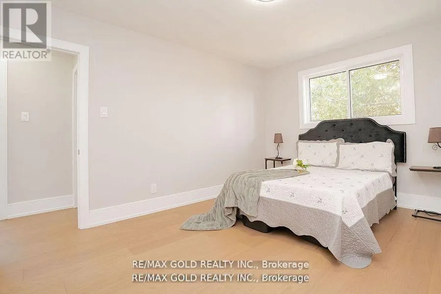 41 DANESBURY CRESCENT