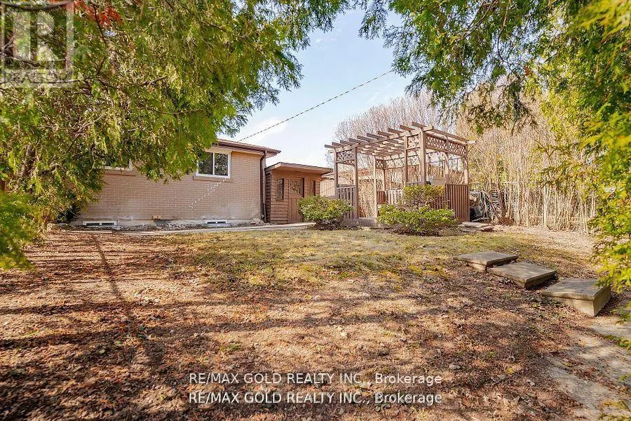 41 DANESBURY CRESCENT