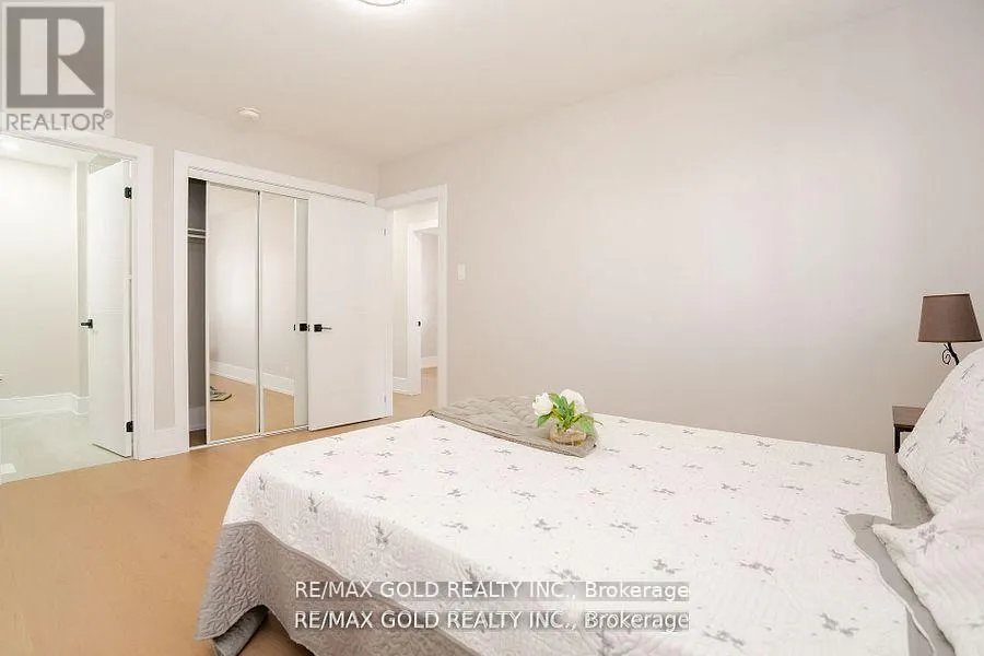 41 DANESBURY CRESCENT