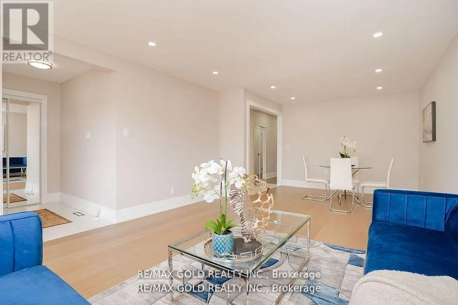 41 DANESBURY CRESCENT