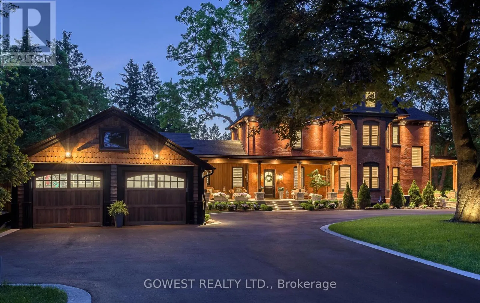 376 CHARTWELL ROAD