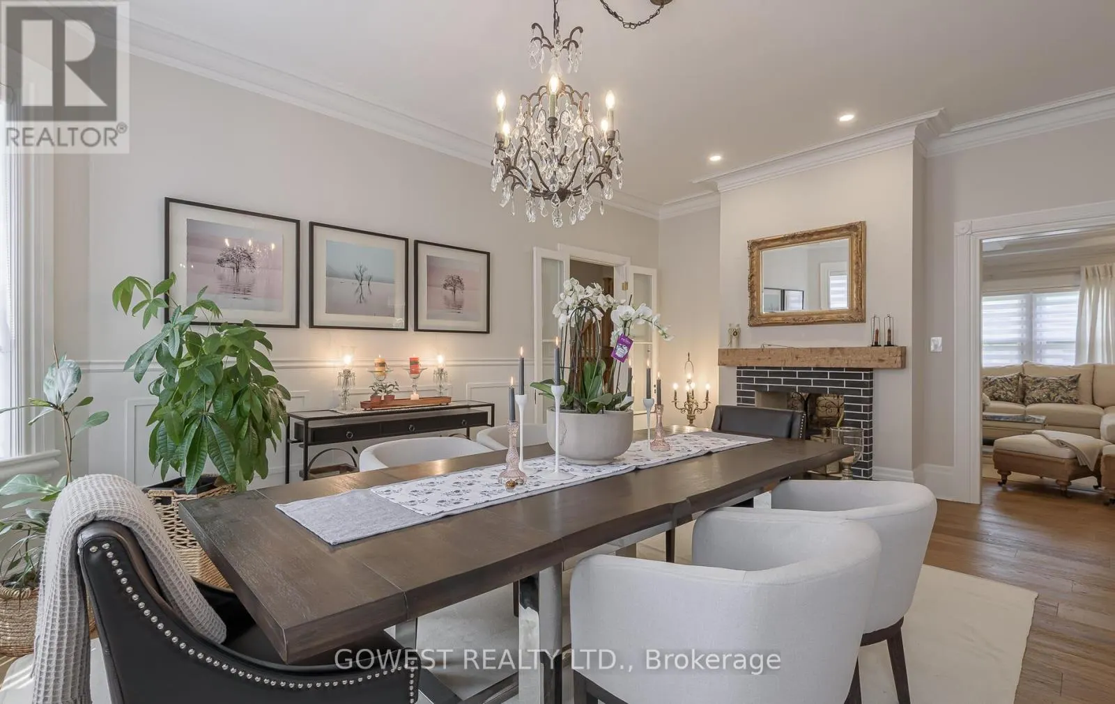 376 CHARTWELL ROAD