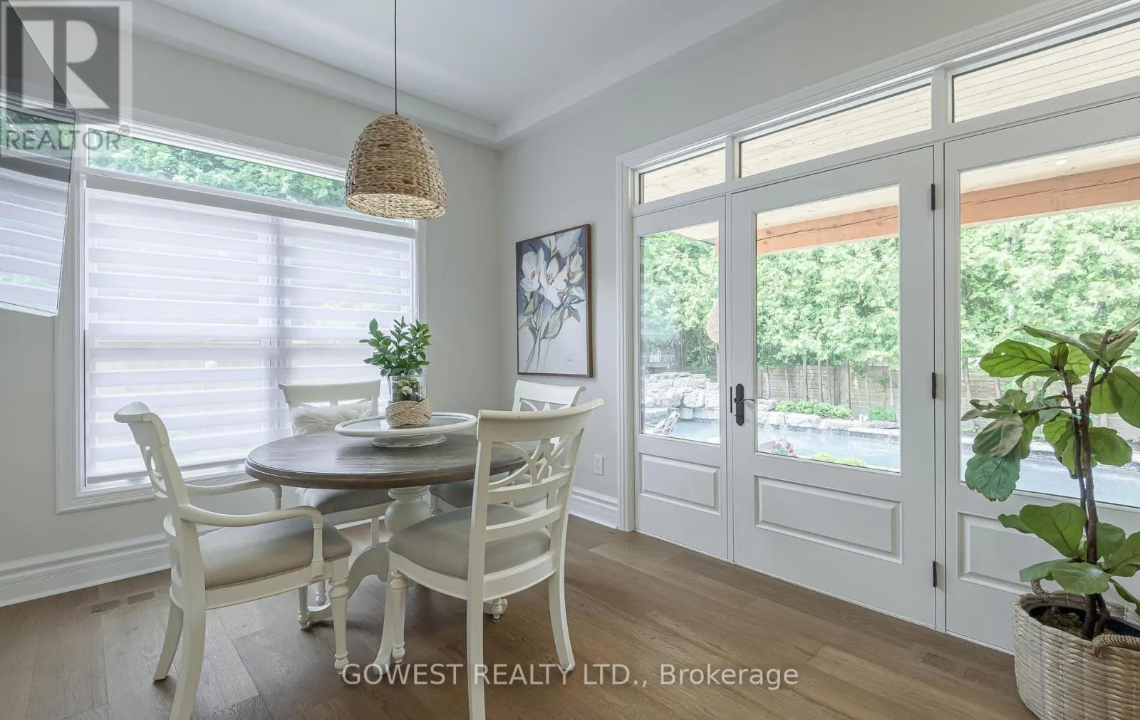 376 CHARTWELL ROAD