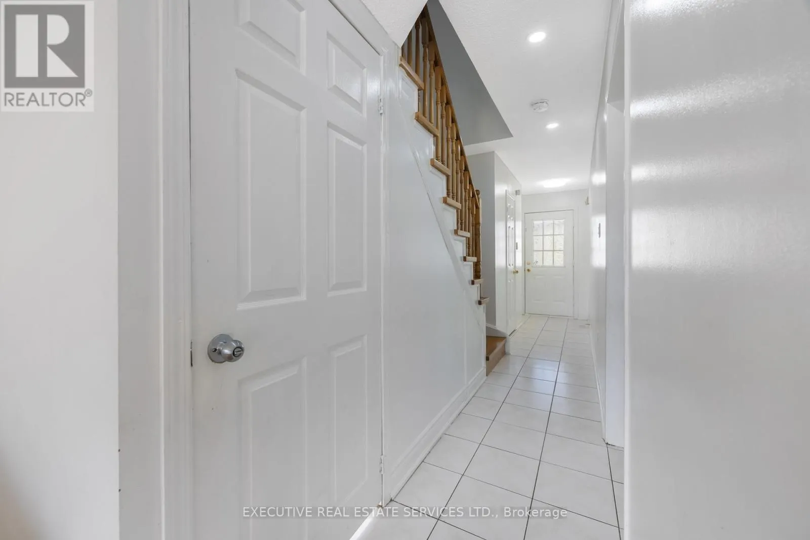 39 CARUSO DRIVE