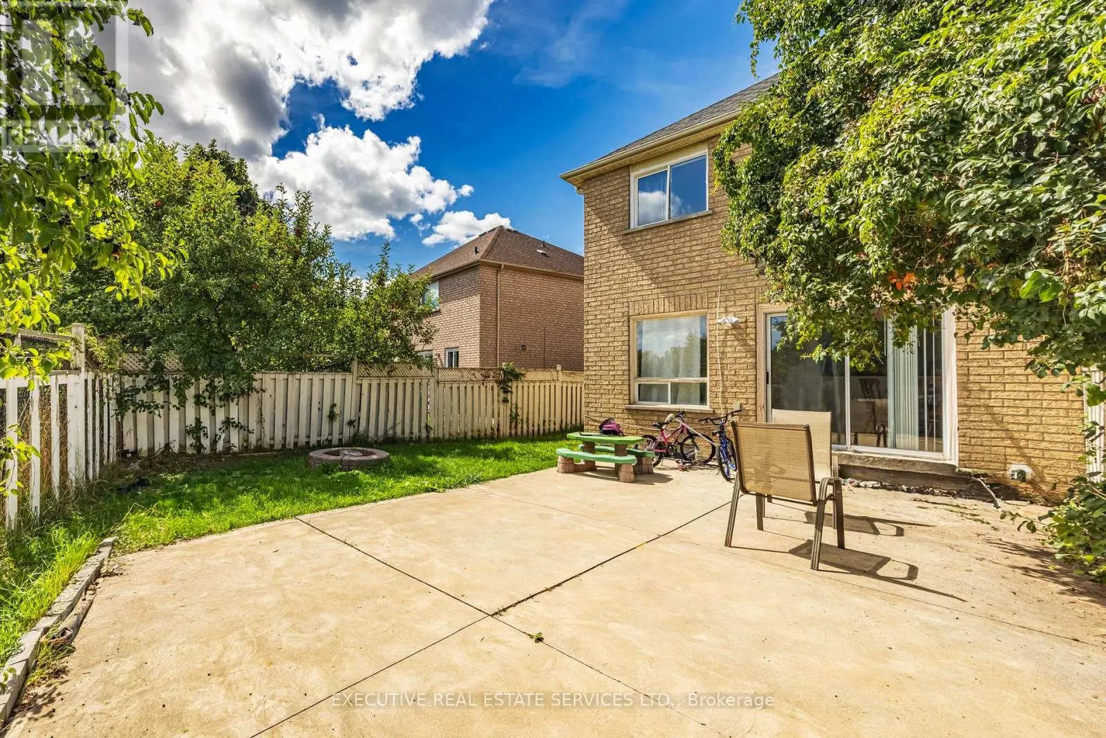 39 CARUSO DRIVE