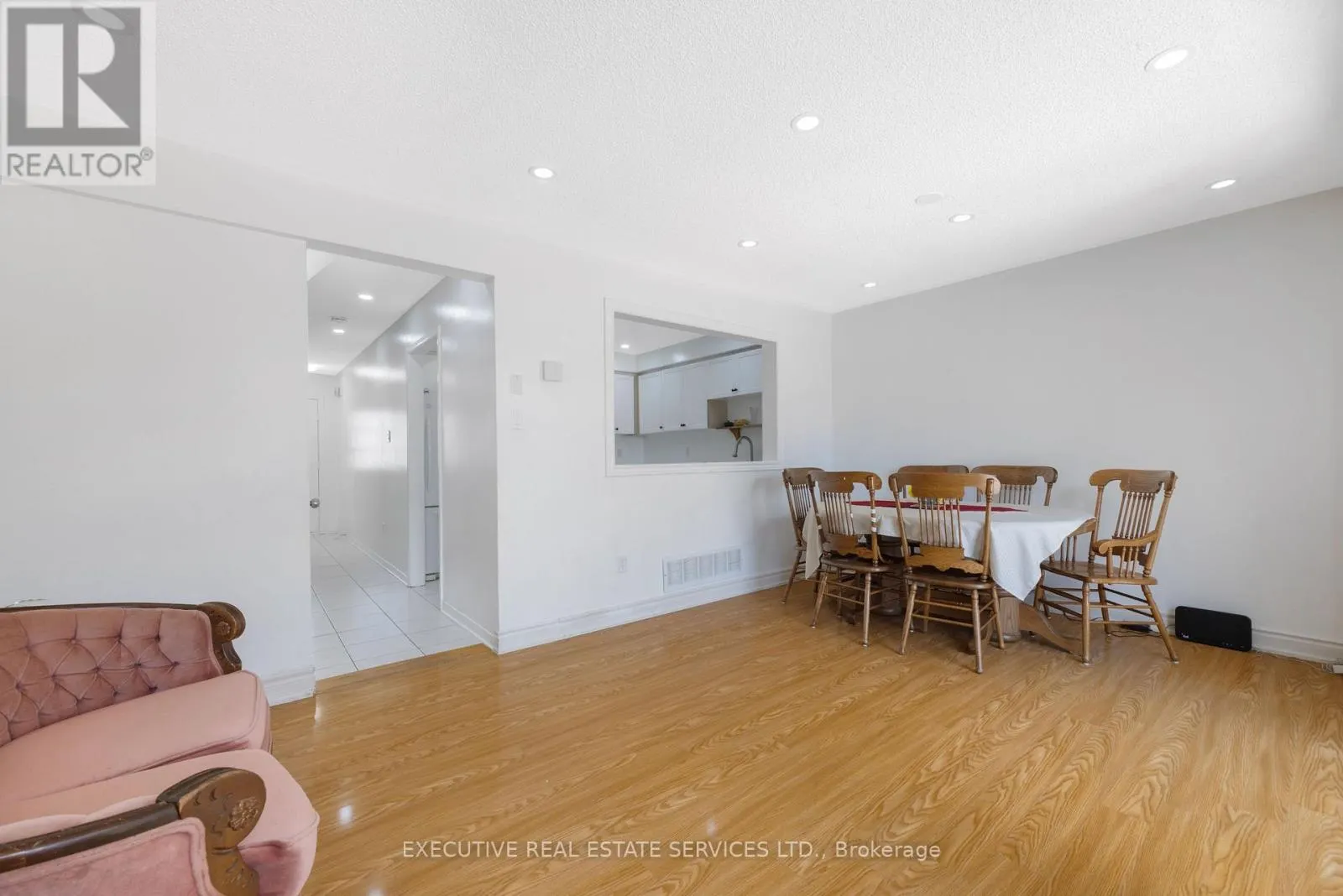 39 CARUSO DRIVE