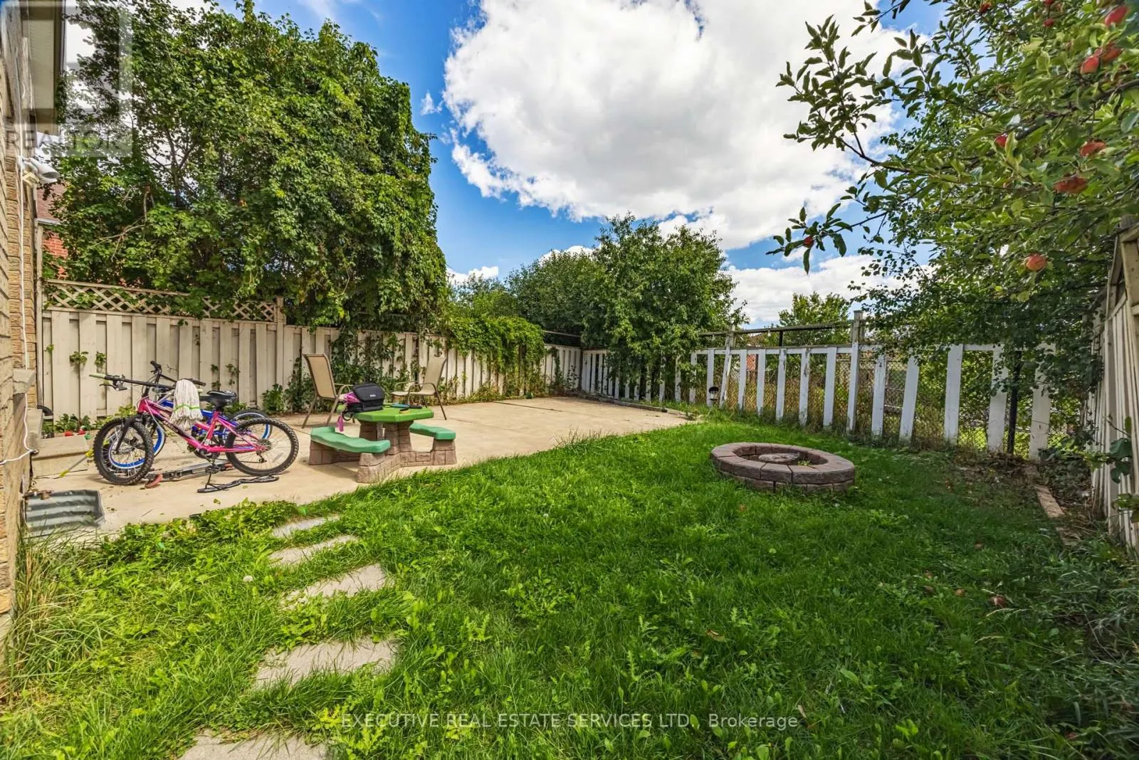 39 CARUSO DRIVE