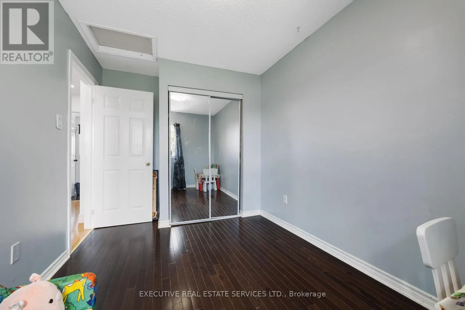 39 CARUSO DRIVE