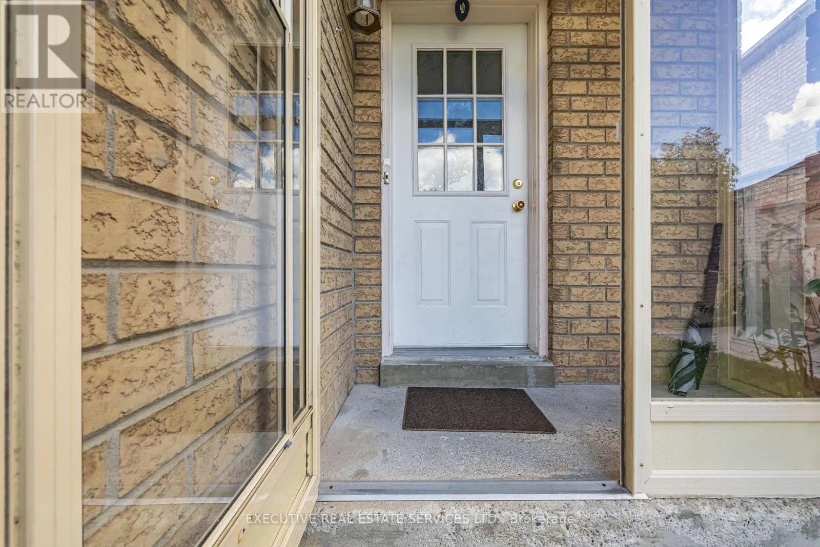 39 CARUSO DRIVE