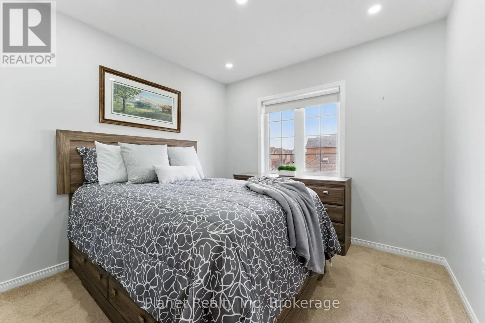 9 - 651 FARMSTEAD DRIVE, #9