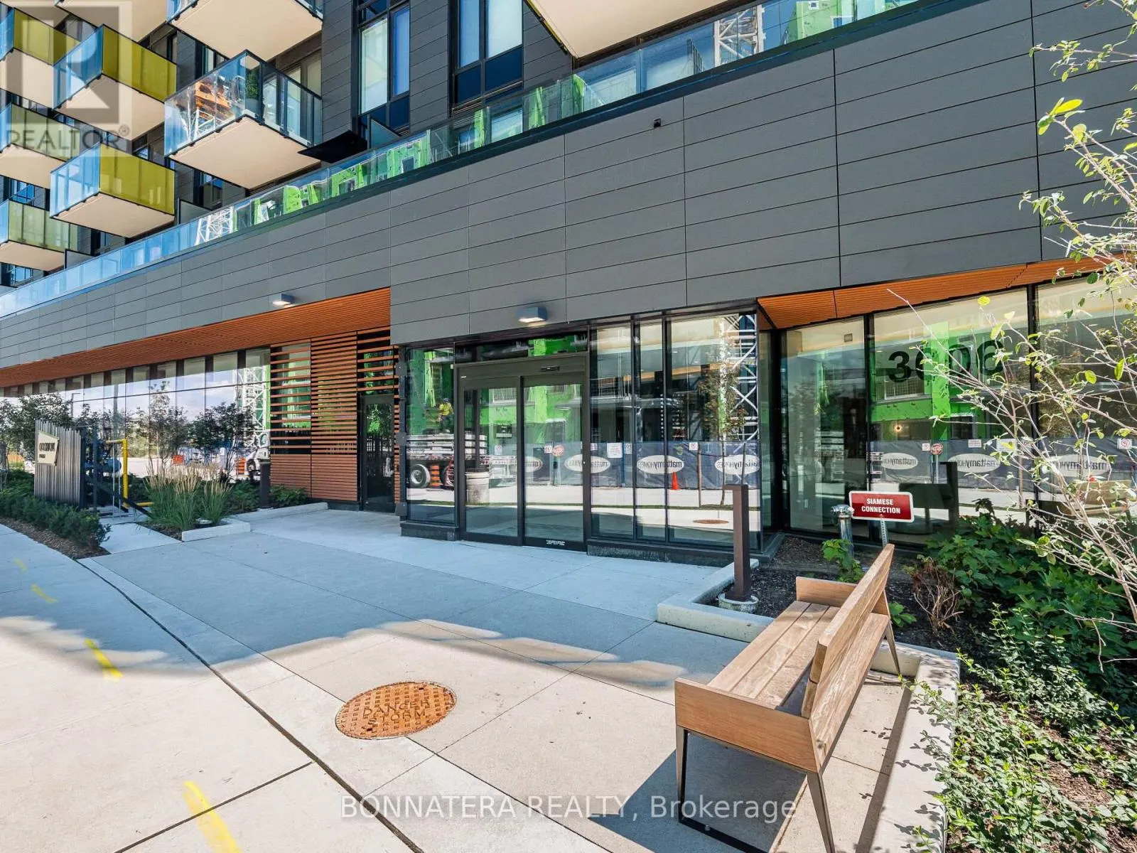 705 - 3006 WILLIAM CUTMORE BOULEVARD