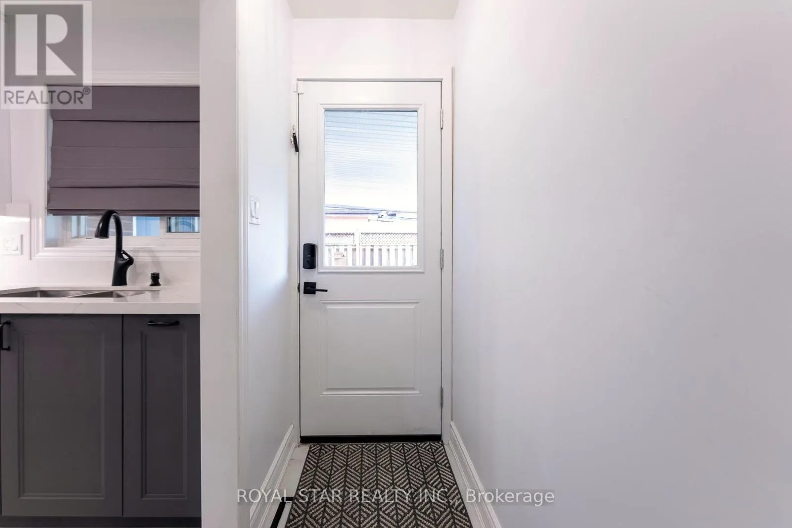 74 GLEBE CRESCENT